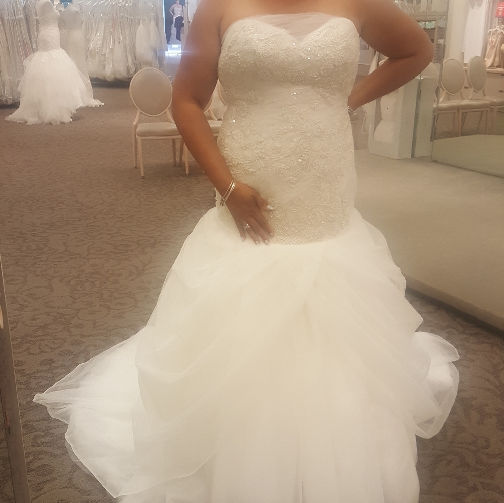 Vera Wang wedding dress